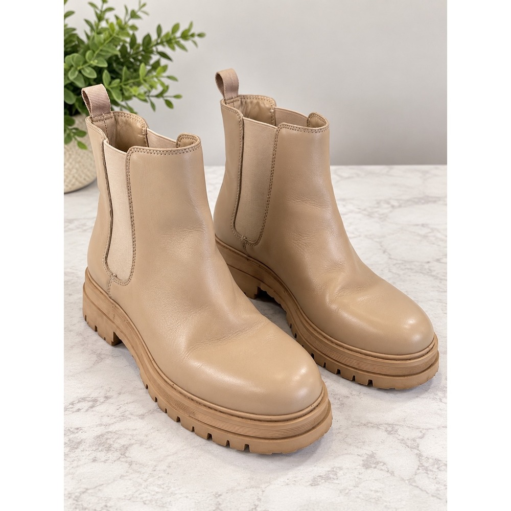 Marc Fisher Padda Tan Leather Lug Sole Chelsea Boots Ankle Size 7M